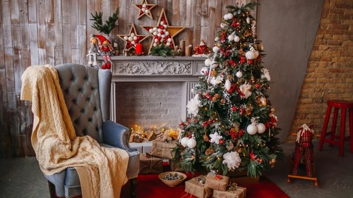 Sztuczne choinki 120 cm: praktyczne i piękne rozwiązanie